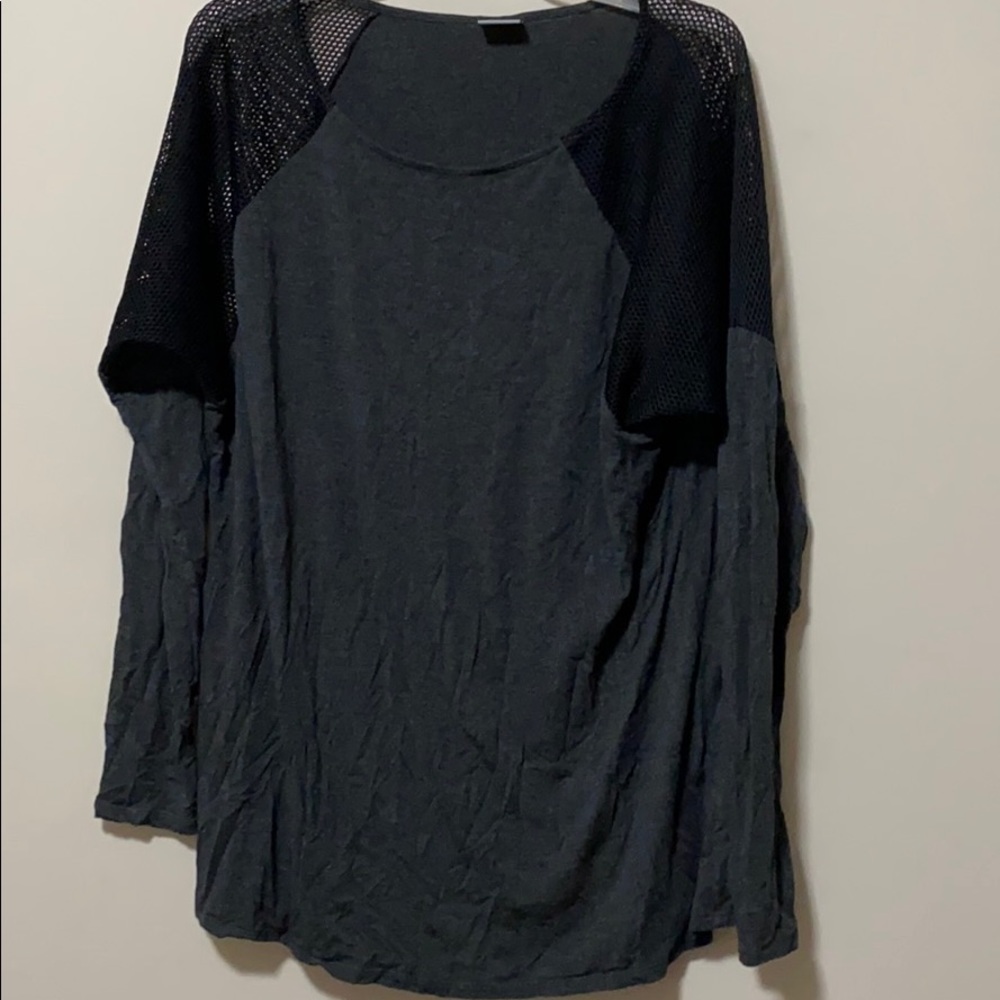 Stretchy and Mesh Athlesiure Top